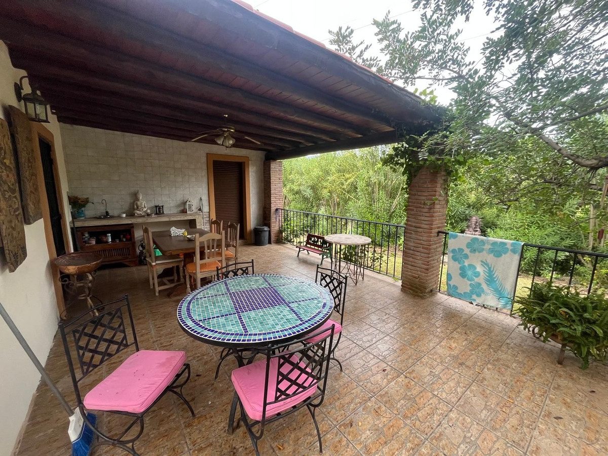 Finca – Cortijo in Estepona, Costa del Sol – 2 beds – 550000 € - photo 6 of 18