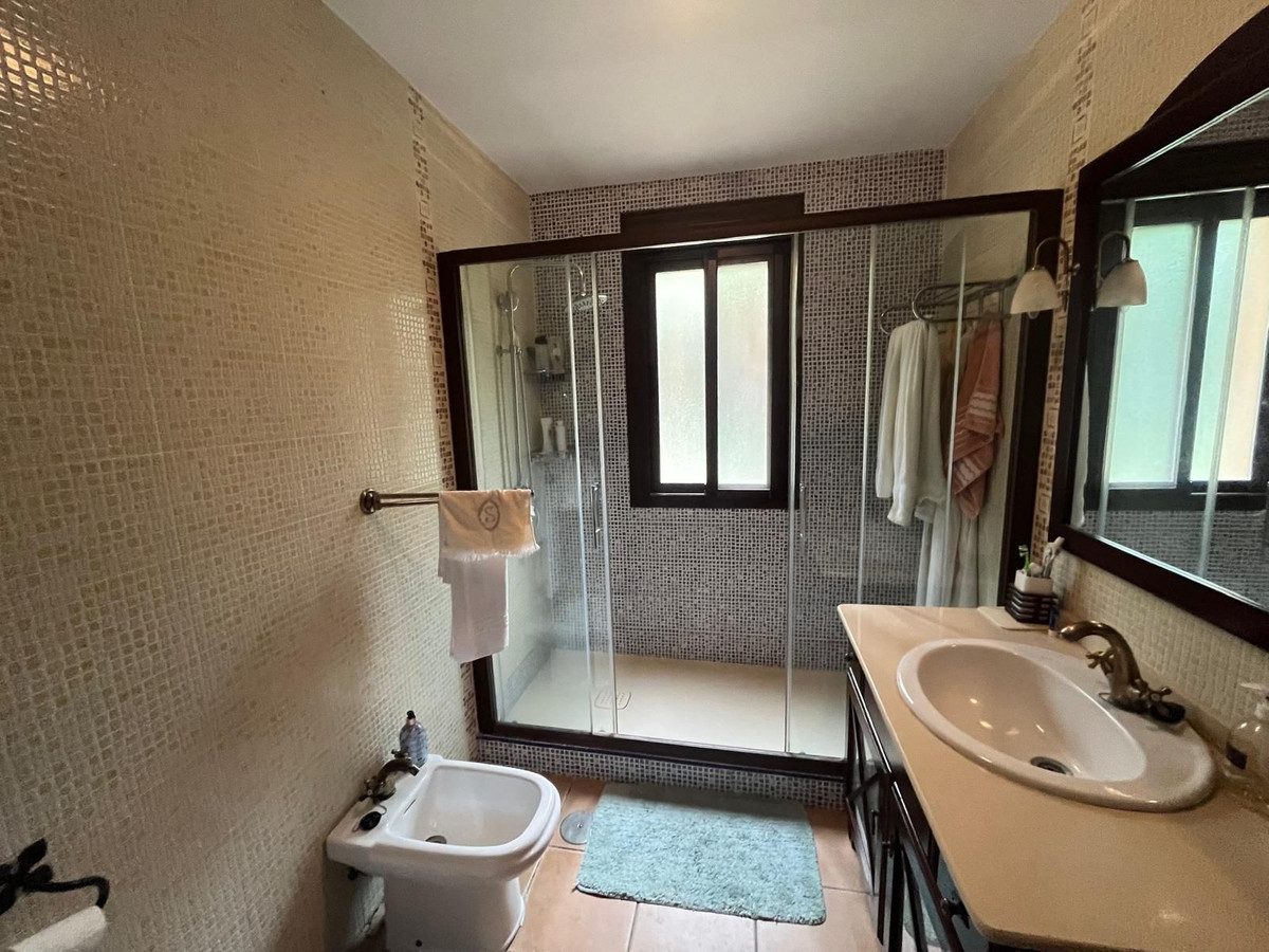 Finca – Cortijo in Estepona, Costa del Sol – 2 beds – 550000 € - photo 17 of 18