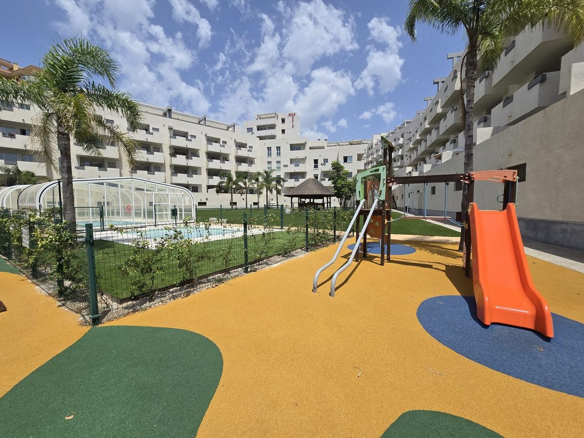 Middle Floor Apartment in Mijas, Costa del Sol – 2 beds – 340000 € - photo 6 of 37