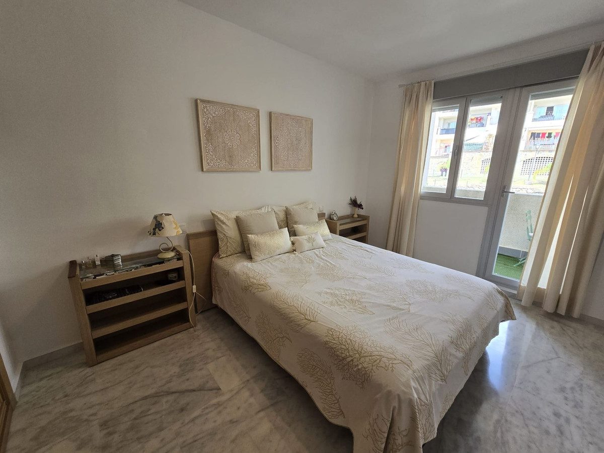 Middle Floor Apartment in Mijas, Costa del Sol – 2 beds – 340000 € - photo 30 of 37