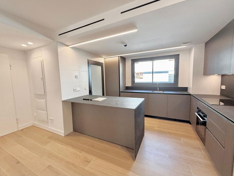 Middle Floor Apartment in Fuengirola, Costa del Sol – 3 beds – 795000 €