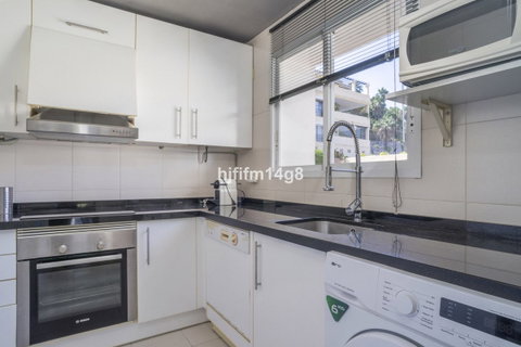 Middle Floor Apartment in Torremolinos, Costa del Sol – 2 beds – 399000 € - photo 8 of 21