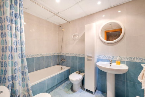 Middle Floor Apartment in Torremolinos, Costa del Sol – 3 beds – 500000 € - photo 21 of 27