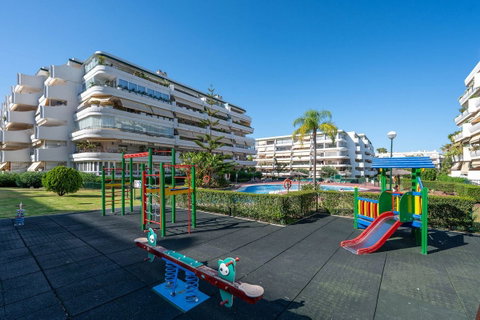 Middle Floor Apartment in Torremolinos, Costa del Sol – 3 beds – 500000 € - photo 27 of 27