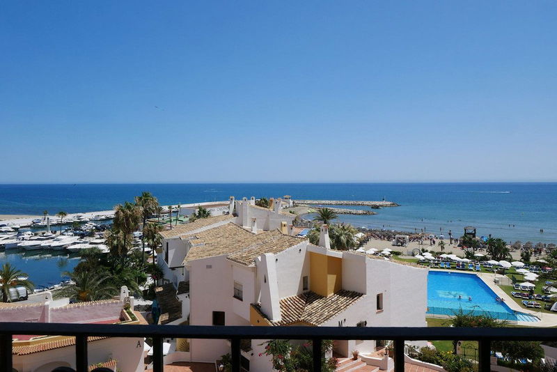 Middle Floor Apartment in Marbella, Costa del Sol – 2 beds – 379000 €