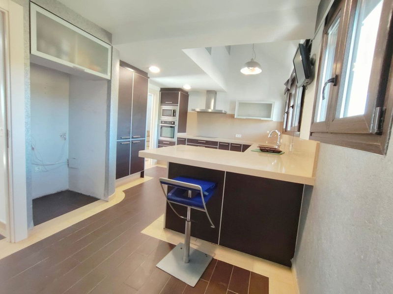 Penthouse Duplex in Estepona, Costa del Sol – 4 beds – 397000 €