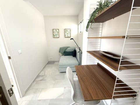 Middle Floor Apartment in Marbella, Costa del Sol – 2 beds – 420000 € - photo 21 of 23