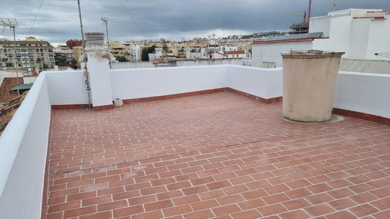 Top Floor Apartment in Estepona, Costa del Sol – 2 beds – 386000 €