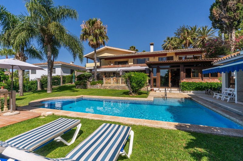 Detached Villa in Marbella, Costa del Sol – 6 beds – 3950000 €