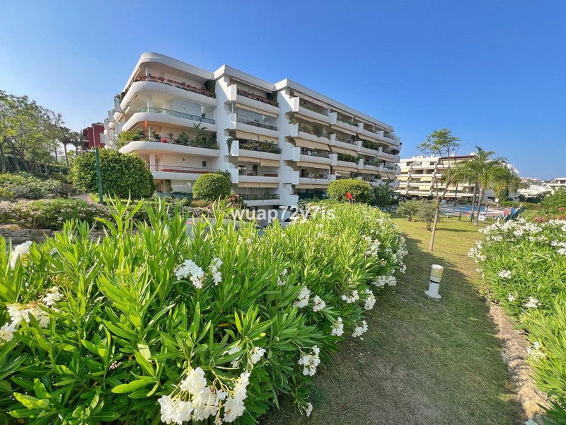 Ground Floor Apartment in Marbella, Costa del Sol – 3 beds – 449000 €