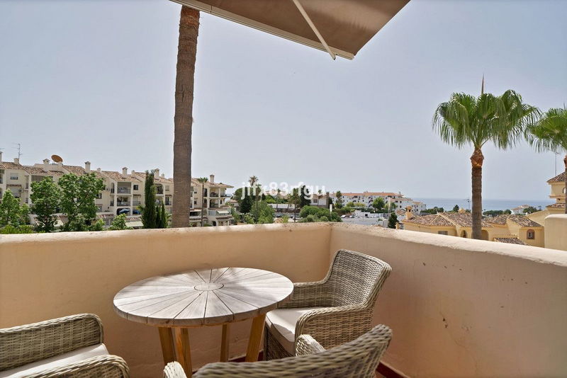 Top Floor Apartment in Torremolinos, Costa del Sol – 2 beds – 299000 €