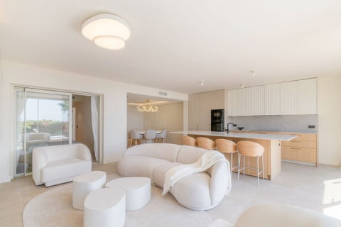 Ground Floor Apartment in Marbella, Costa del Sol – 3 beds – 1250000 € - photo 7 of 30
