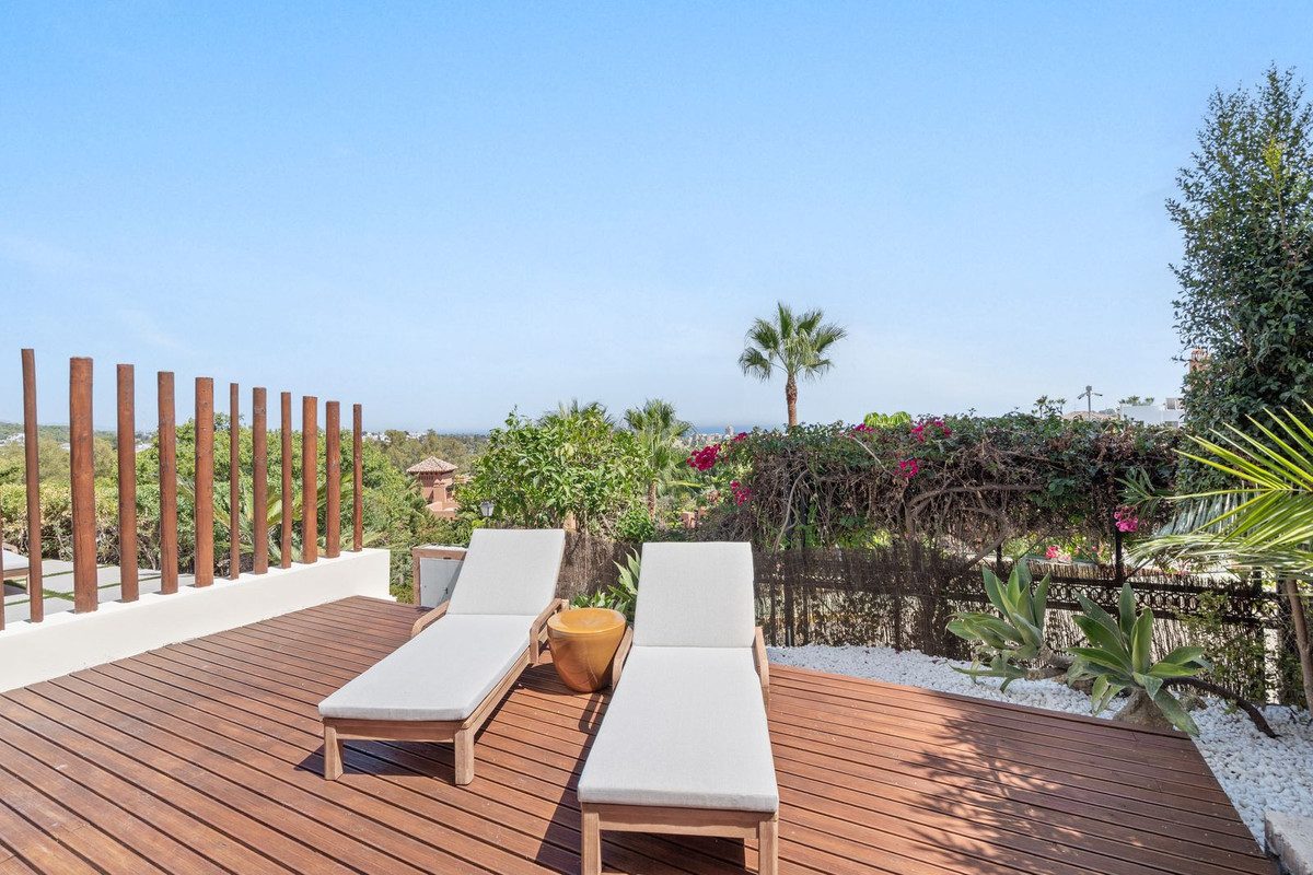 Ground Floor Apartment in Marbella, Costa del Sol – 3 beds – 1250000 € - photo 11 of 30