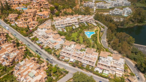 Ground Floor Apartment in Marbella, Costa del Sol – 3 beds – 1250000 € - photo 29 of 30