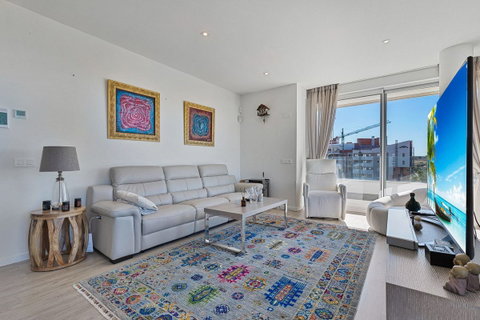 Middle Floor Apartment in Marbella, Costa del Sol – 3 beds – 495000 € - photo 4 of 10