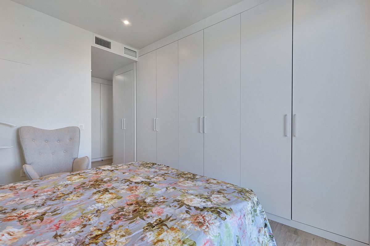 Middle Floor Apartment in Marbella, Costa del Sol – 3 beds – 495000 € - photo 6 of 10