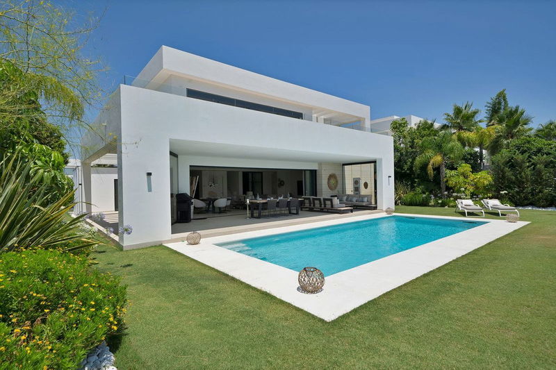 Detached Villa in Mijas, Costa del Sol – 4 beds – 2500000 €