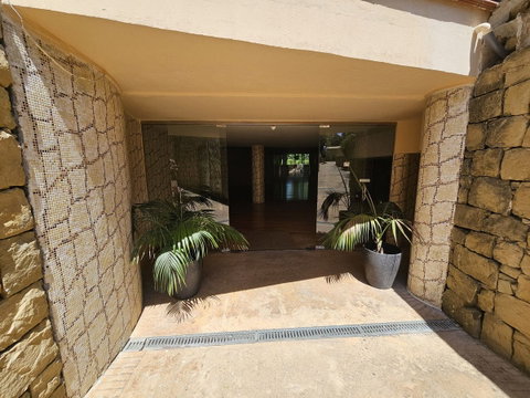 Middle Floor Apartment in Marbella, Costa del Sol – 3 beds – 899000 € - photo 29 of 31