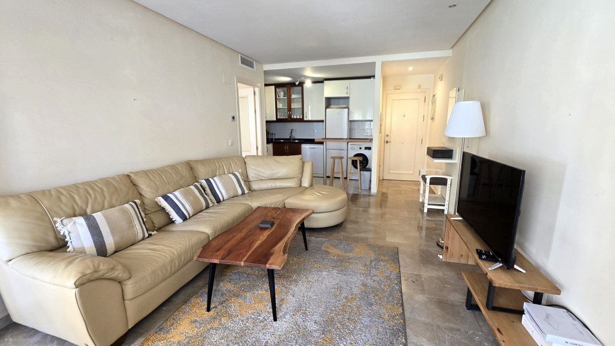 Ground Floor Apartment in Mijas, Costa del Sol – 2 beds – 325000 € - photo 8 of 39