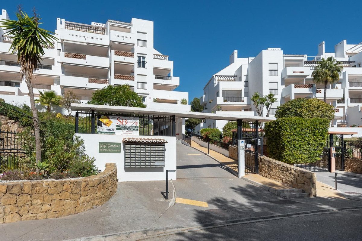 Ground Floor Apartment in Mijas, Costa del Sol – 2 beds – 325000 € - photo 37 of 39