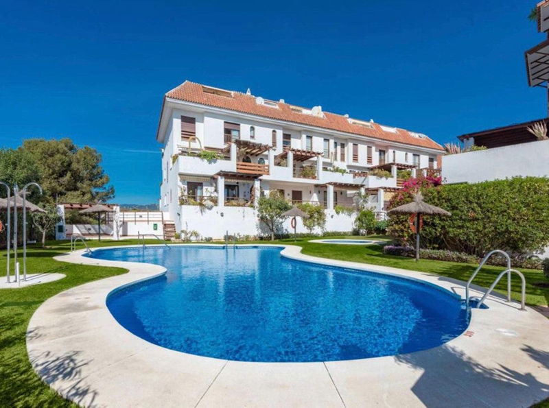 Middle Floor Apartment in Marbella, Costa del Sol – 2 beds – 590000 €