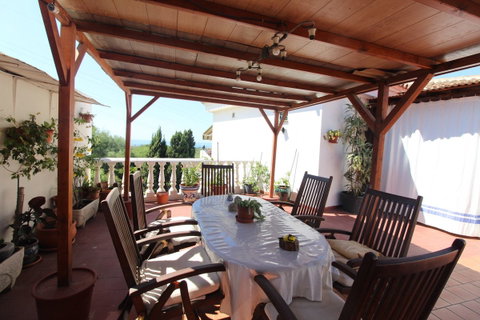 Detached Villa in Marbella, Costa del Sol – 4 beds – 750000 € - photo 2 of 26
