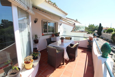 Detached Villa in Marbella, Costa del Sol – 4 beds – 750000 € - photo 5 of 26