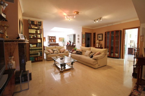 Detached Villa in Marbella, Costa del Sol – 4 beds – 750000 € - photo 15 of 26