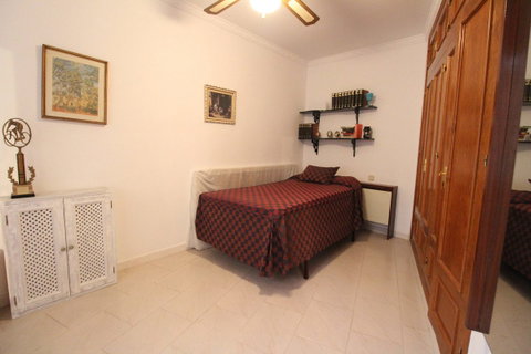 Detached Villa in Marbella, Costa del Sol – 4 beds – 750000 € - photo 19 of 26