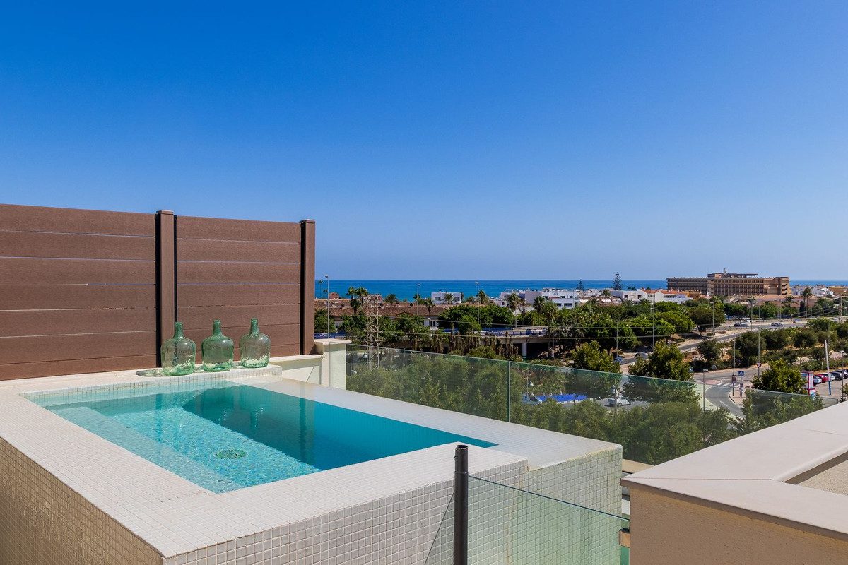 Penthouse in Torremolinos, Costa del Sol – 3 beds – 795000 € - photo 2 of 29
