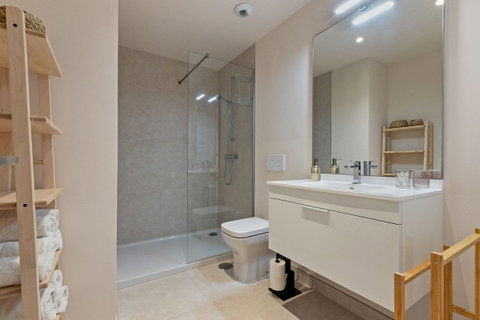 Penthouse in Torremolinos, Costa del Sol – 3 beds – 795000 € - photo 23 of 29