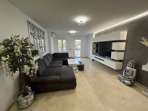 Middle Floor Apartment in Marbella, Costa del Sol – 3 beds – 450000 € - photo 9 of 14
