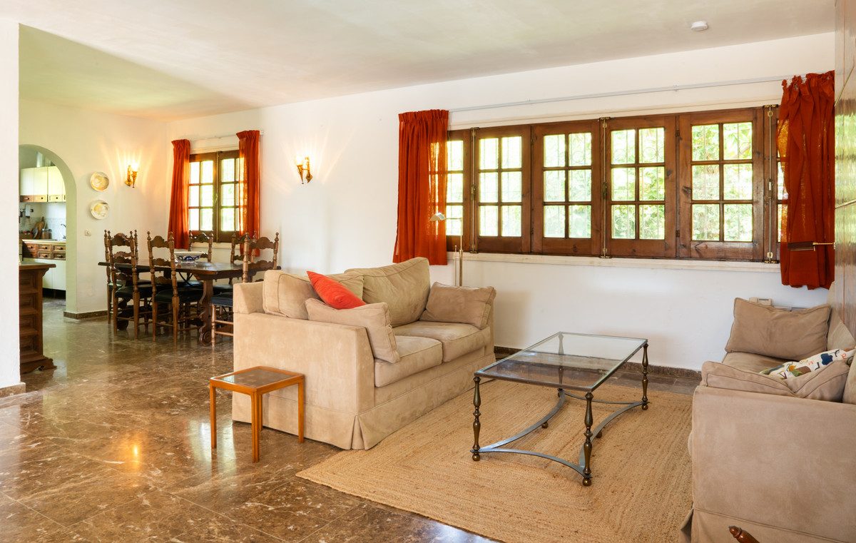 Detached Villa in Torremolinos, Costa del Sol – 3 beds – 1095000 € - photo 8 of 46