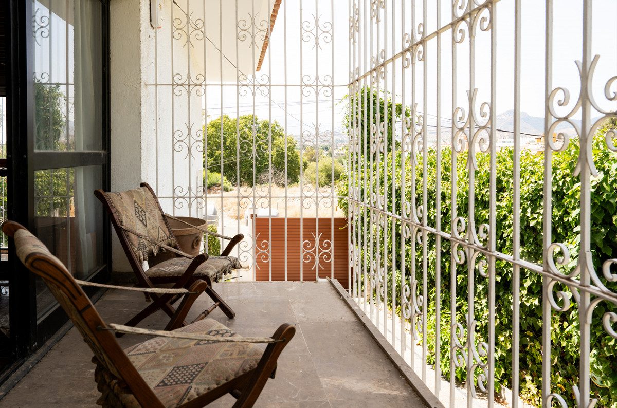 Detached Villa in Torremolinos, Costa del Sol – 3 beds – 1095000 € - photo 28 of 46