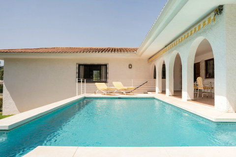 Detached Villa in Torremolinos, Costa del Sol – 3 beds – 1095000 € - photo 32 of 46