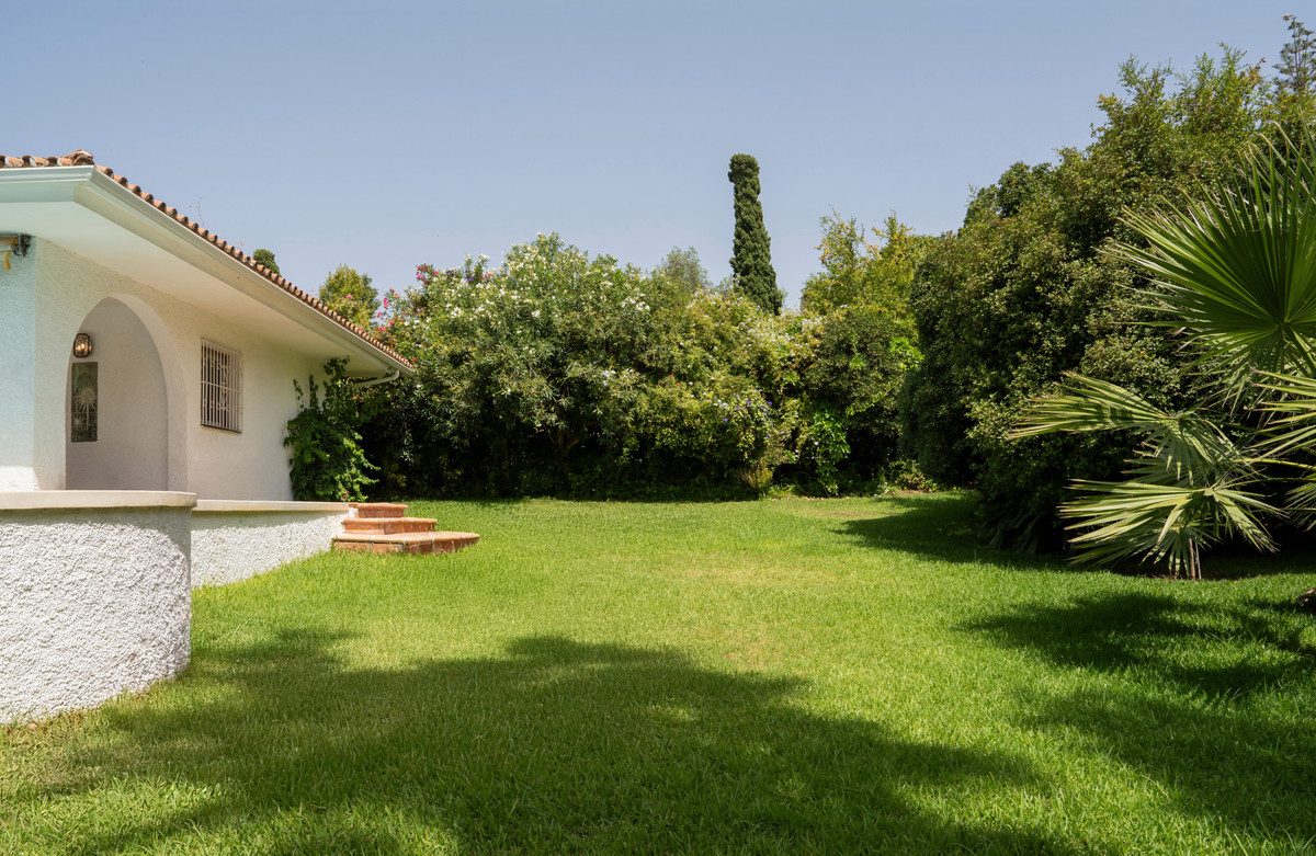 Detached Villa in Torremolinos, Costa del Sol – 3 beds – 1095000 € - photo 39 of 46