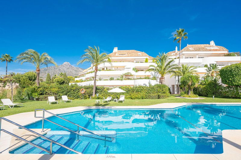 Middle Floor Apartment in Marbella, Costa del Sol – 2 beds – 630000 €