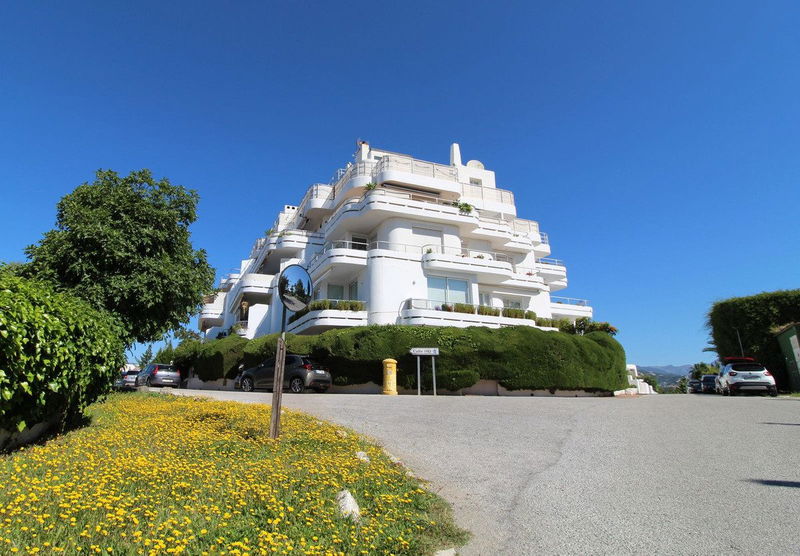 Middle Floor Apartment in Marbella, Costa del Sol – 3 beds – 750000 €