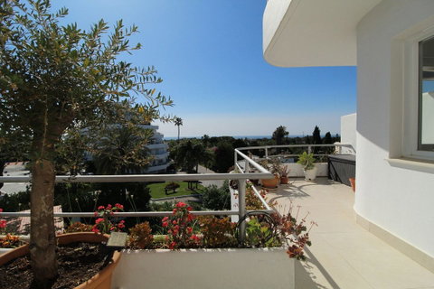 Middle Floor Apartment in Marbella, Costa del Sol – 3 beds – 750000 € - photo 6 of 24
