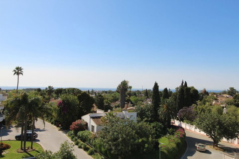 Middle Floor Apartment in Marbella, Costa del Sol – 3 beds – 750000 € - photo 21 of 24