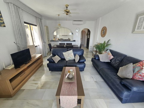 Middle Floor Apartment in Mijas, Costa del Sol – 2 beds – 289000 € - photo 7 of 34