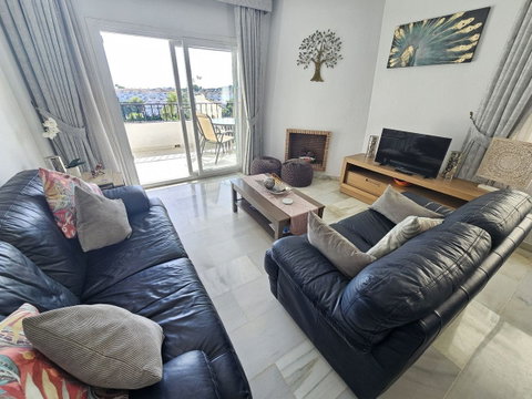 Middle Floor Apartment in Mijas, Costa del Sol – 2 beds – 289000 € - photo 11 of 34