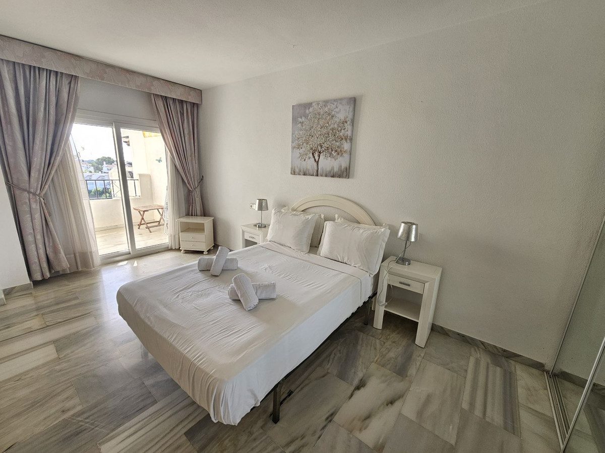 Middle Floor Apartment in Mijas, Costa del Sol – 2 beds – 289000 € - photo 21 of 34