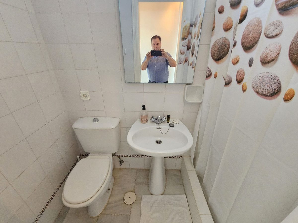 Middle Floor Apartment in Mijas, Costa del Sol – 2 beds – 289000 € - photo 23 of 34