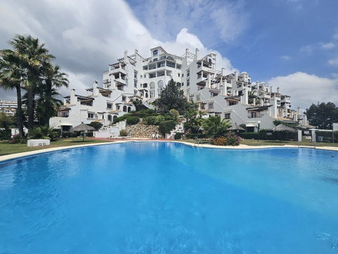 Middle Floor Apartment in Mijas, Costa del Sol – 2 beds – 289000 € - photo 33 of 34