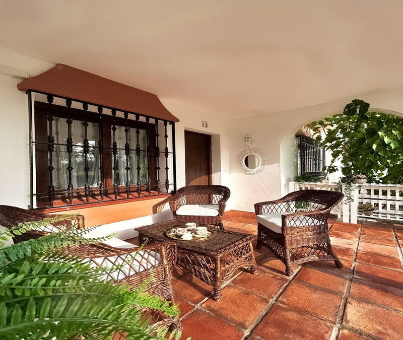 Ground Floor Apartment in Estepona, Costa del Sol – 2 beds – 295000 €