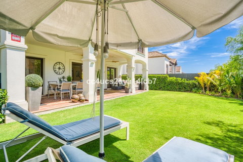 Detached Villa in Estepona, Costa del Sol – 3 beds – 945000 € - photo 3 of 54