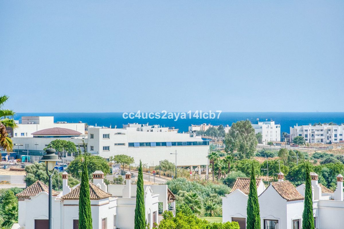 Detached Villa in Estepona, Costa del Sol – 3 beds – 945000 € - photo 46 of 54