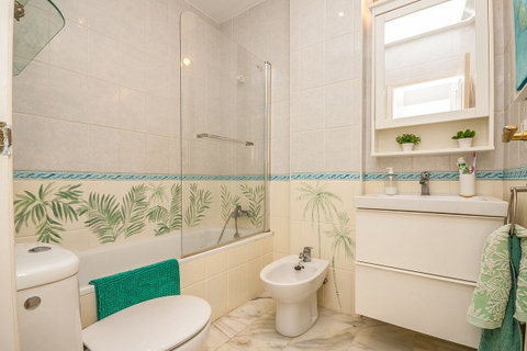 Middle Floor Apartment in Marbella, Costa del Sol – 3 beds – 495000 € - photo 5 of 11