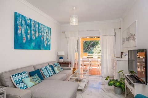 Middle Floor Apartment in Marbella, Costa del Sol – 3 beds – 495000 € - photo 7 of 11
